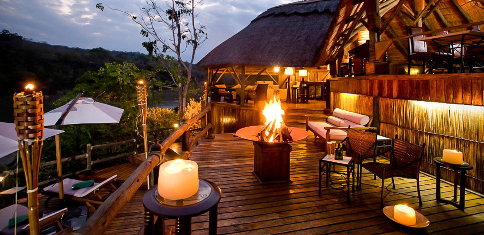 Mivumo River Lodge Relaxation Deck