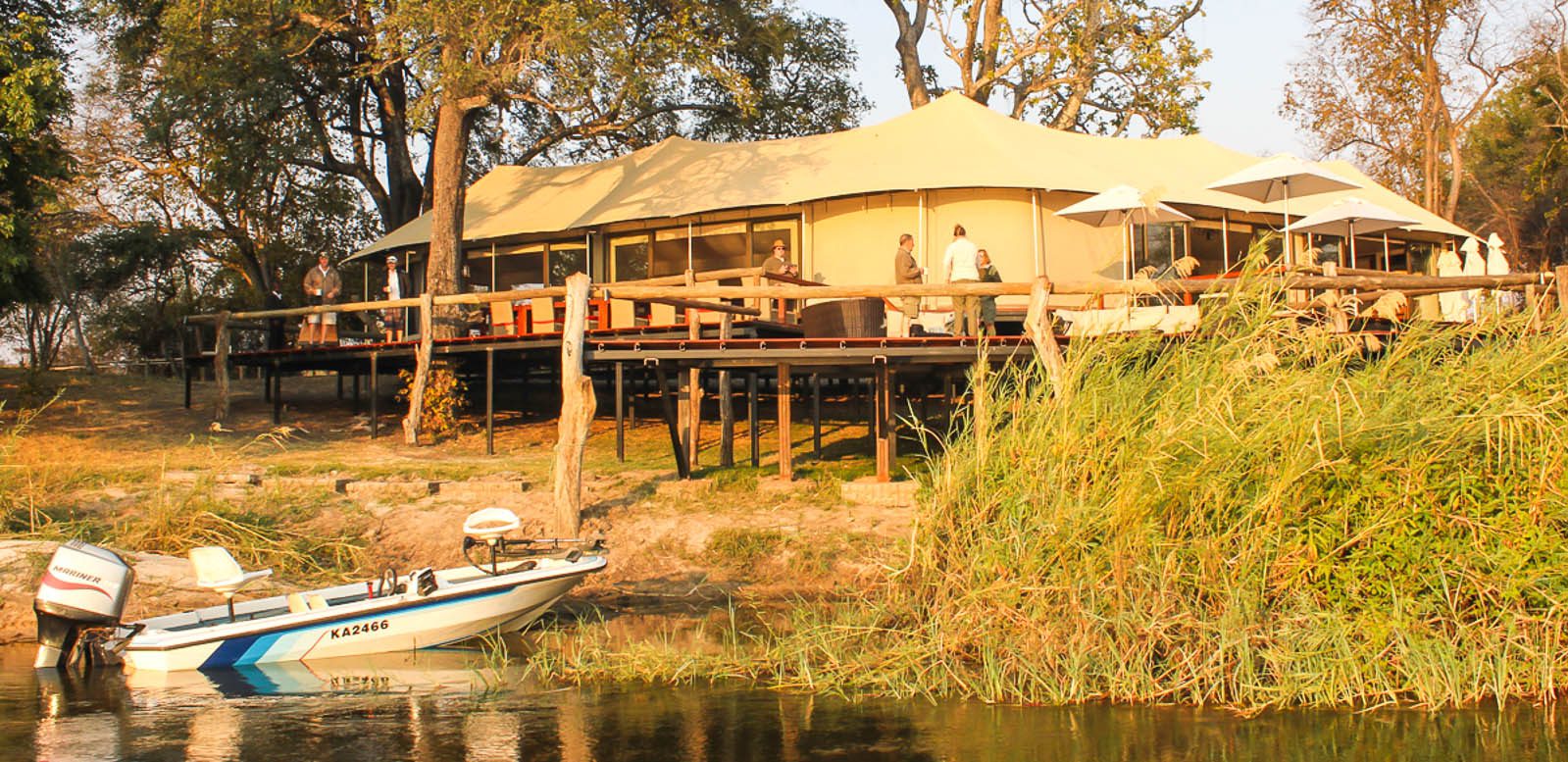 Zambezi Sands Main Deck Area